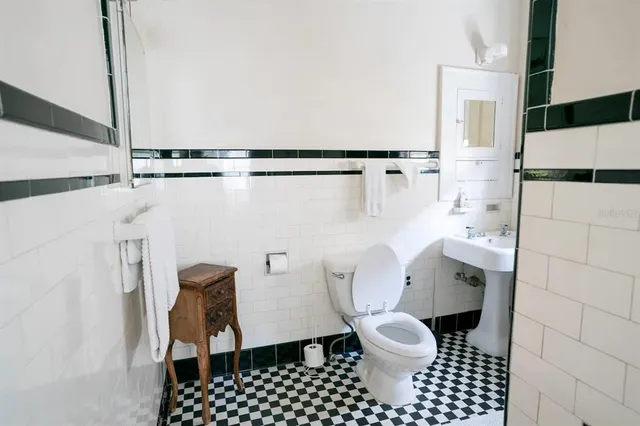 $1,150,000 | 1200 West Lake Otis Drive Southeast, Winter Haven, FL 33880