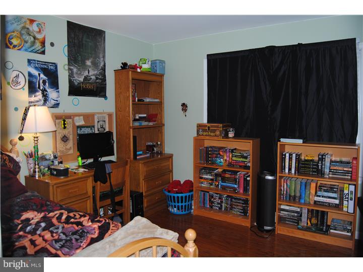 73 Makefield Road Morrisville, PA 19067 - Photo 22 of 25 Bedroom 4