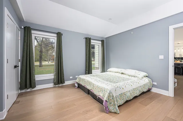 $699,000 | 101 North Schoenbeck Road, Prospect Heights, IL 60070