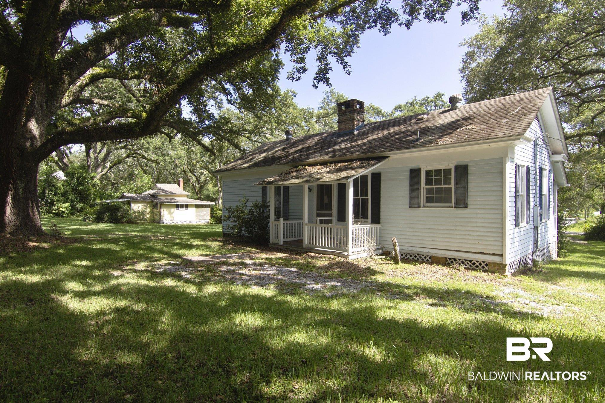 14465 Island Avenue Magnolia Springs, AL 36555 - Photo 3 of 12 Back of Cottage