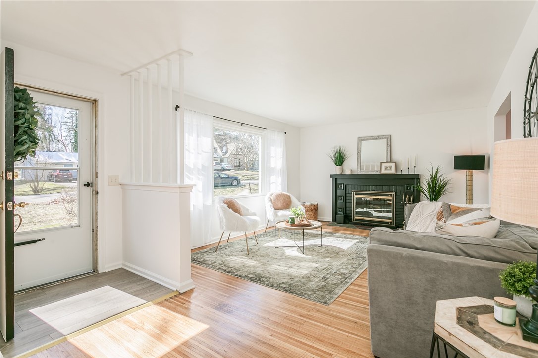 100 Ridgeview Drive Perinton, NY 14445 - Photo 4 of 25