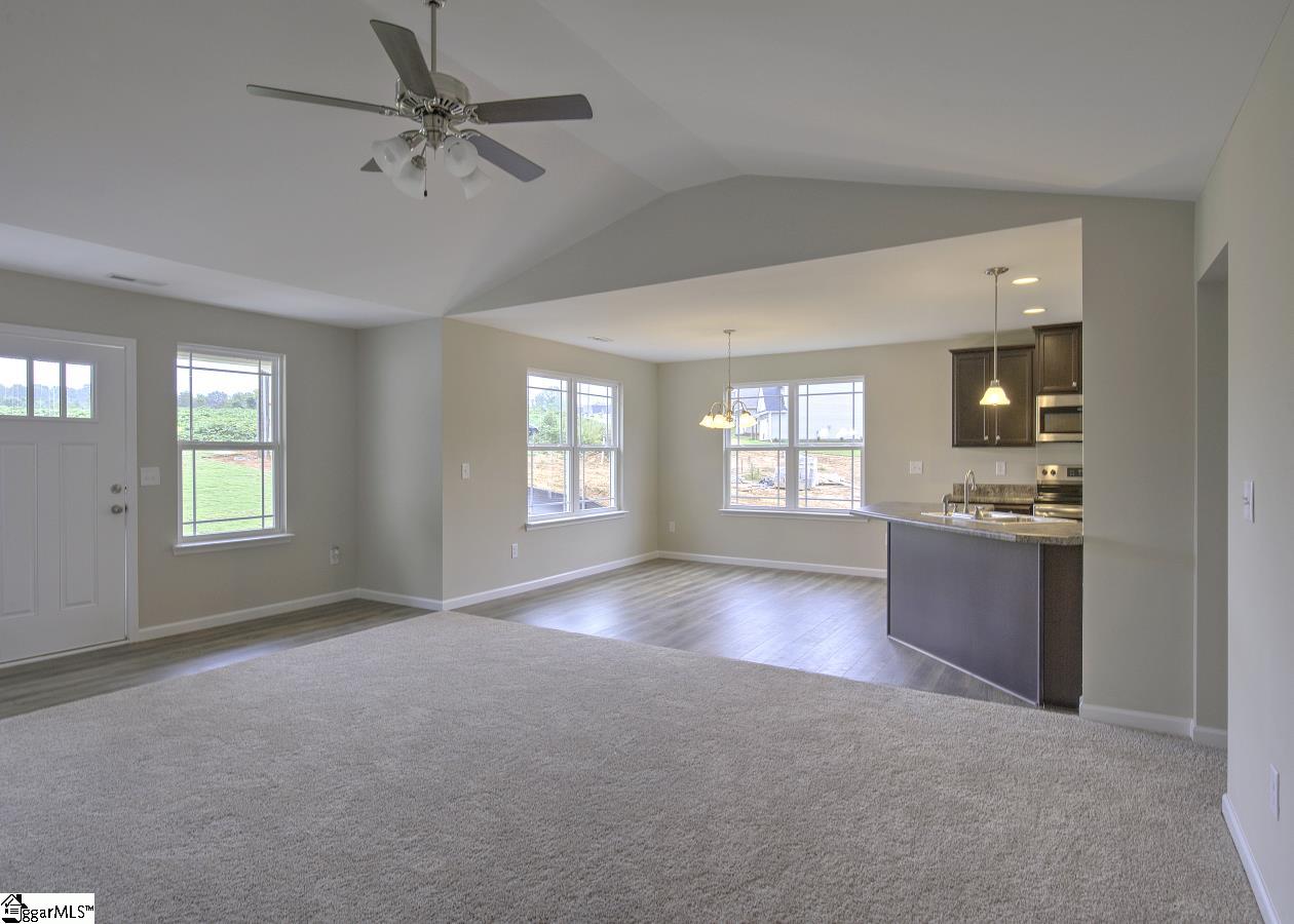 133 Lyman Lake Road Lyman, SC 29365 - Photo 7 of 36