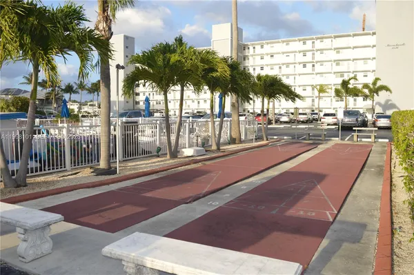 $242,500 | 1511 Southeast 15th Court, Unit 403, Deerfield Beach, FL 33441