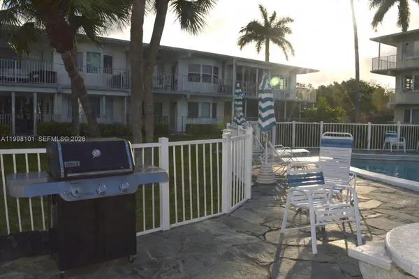 $242,500 | 1511 Southeast 15th Court, Unit 403, Deerfield Beach, FL 33441