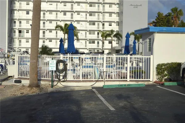 $242,500 | 1511 Southeast 15th Court, Unit 403, Deerfield Beach, FL 33441