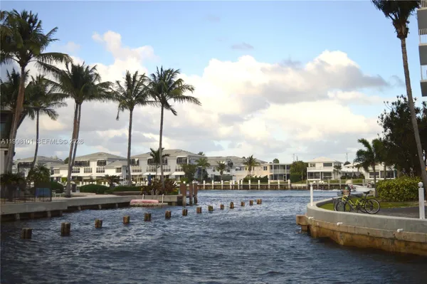 $242,500 | 1511 Southeast 15th Court, Unit 403, Deerfield Beach, FL 33441