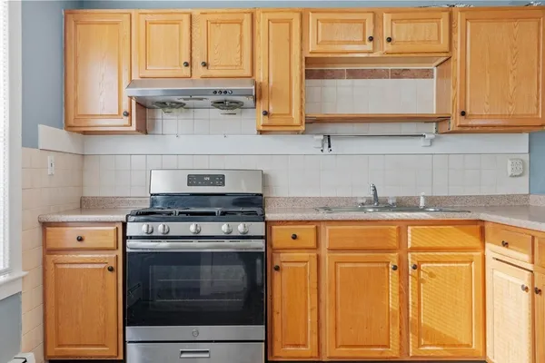 $2,500 | 106 School Street, Unit 1, Lowell, MA 01854