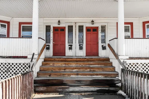 $2,500 | 106 School Street, Unit 1, Lowell, MA 01854