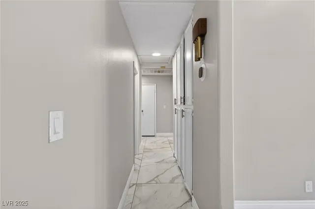 $2,100 | 492 Chelsea Drive, Henderson, NV 89014