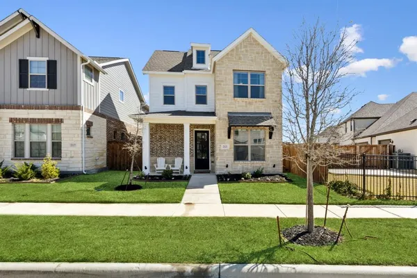 $489,000 | 2121 Tolleson Drive, Fort Worth, TX 76008