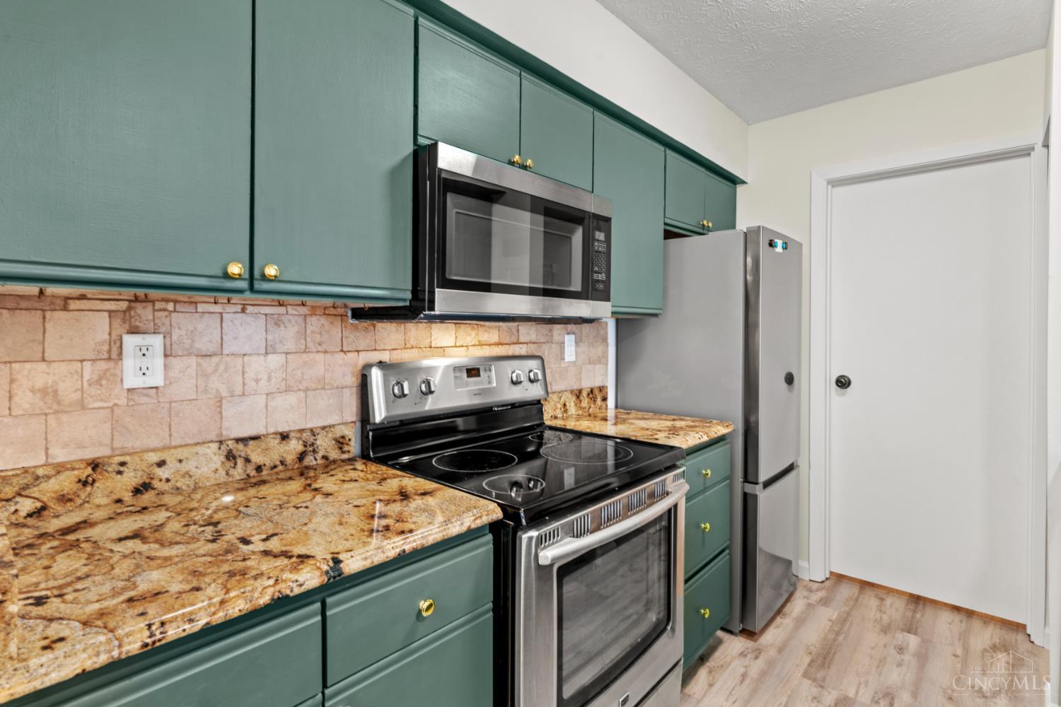 9319 Winton Road, Unit 1 Cincinnati, OH 45231 - Photo 3 of 24
