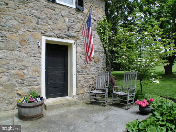 1367 Hilltop Road Spring City, PA 19475 - Photo 3 of 25 Exterior Front