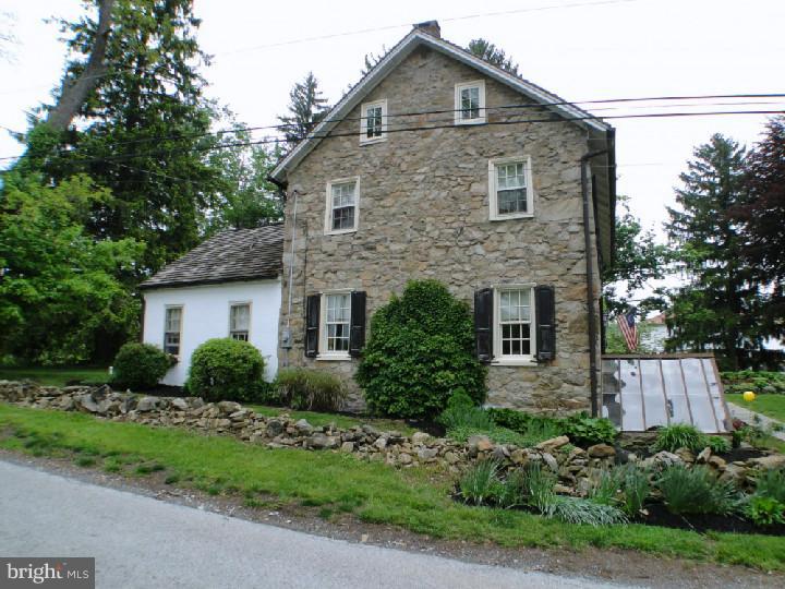 1367 Hilltop Road Spring City, PA 19475 - Photo 21 of 25 Exterior Side