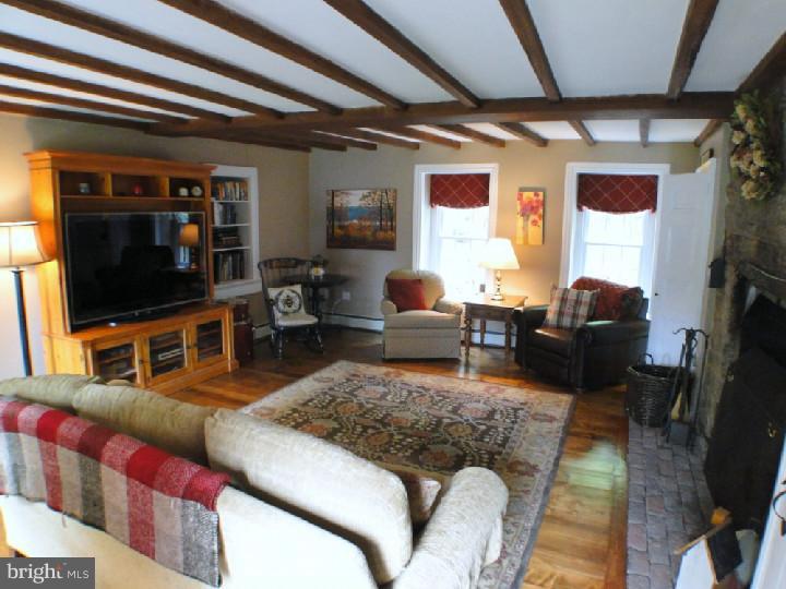 1367 Hilltop Road Spring City, PA 19475 - Photo 5 of 25 Great Room