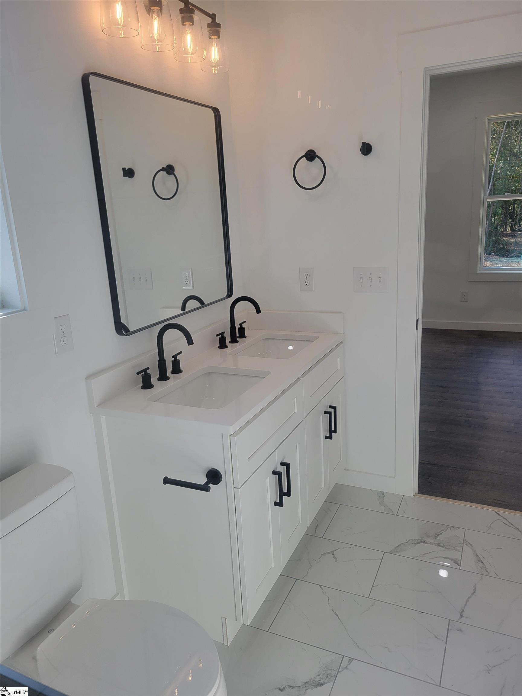 350 Blue Willow Circle Honea Path, SC 29654 - Photo 4 of 17