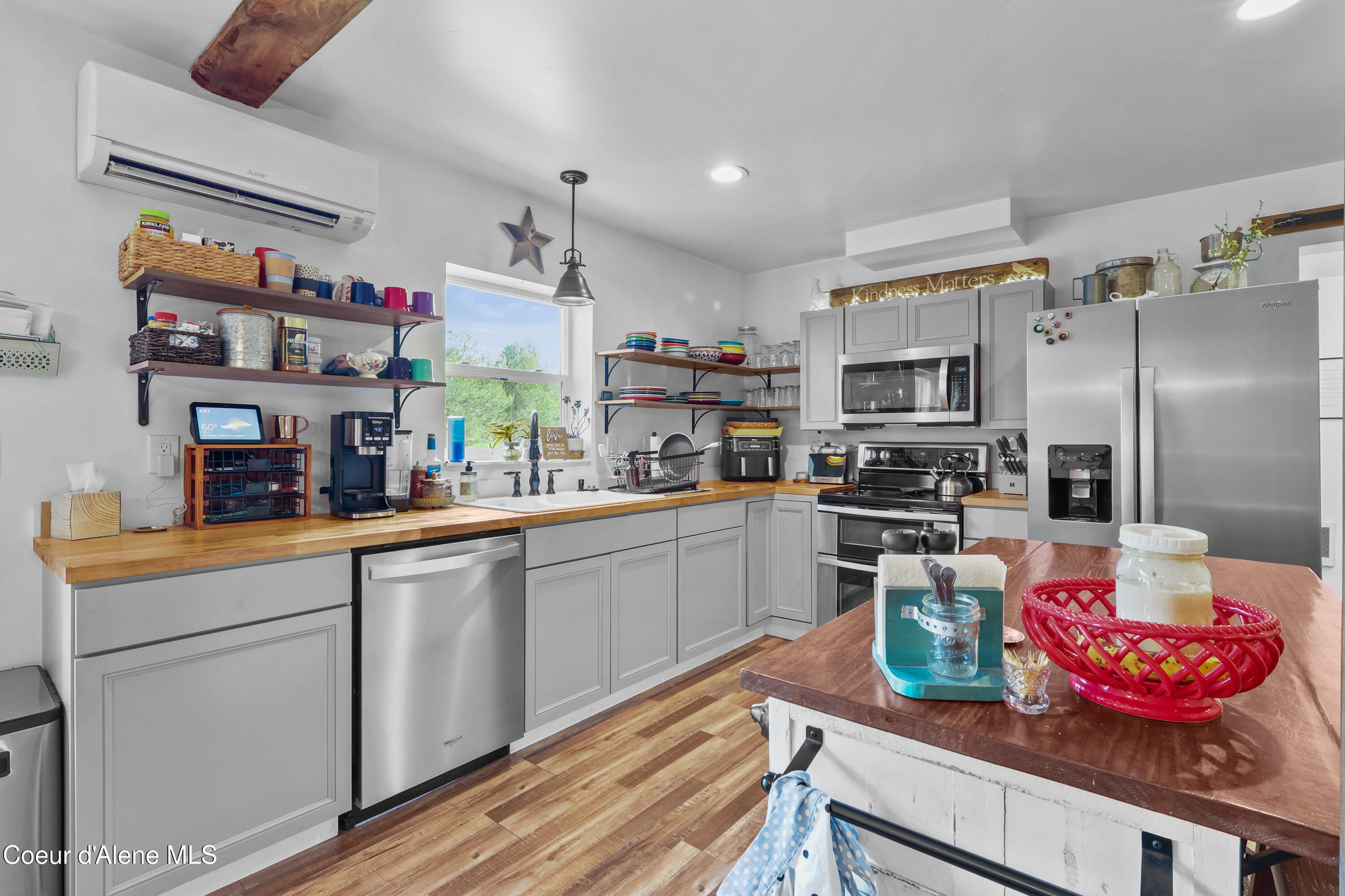 8702 East Scout Trail Road Athol, ID 83801 - Photo 8 of 43 Kitchen