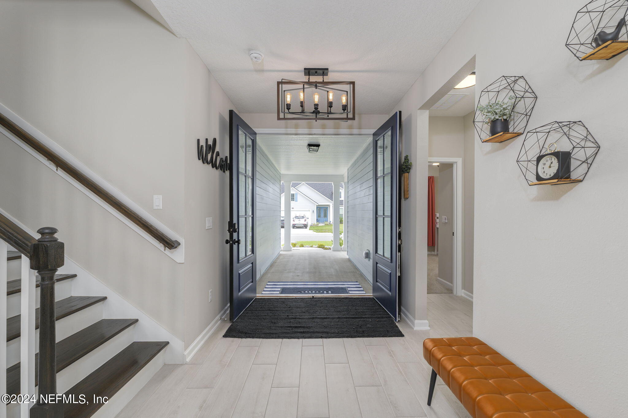 33 Pinzon Pl Street St. Augustine, FL 32095 - Photo 5 of 41 a view of entryway with furniture