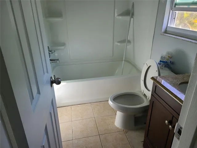 $2,100 | 6540 Lincoln Road, Bradenton, FL 34203