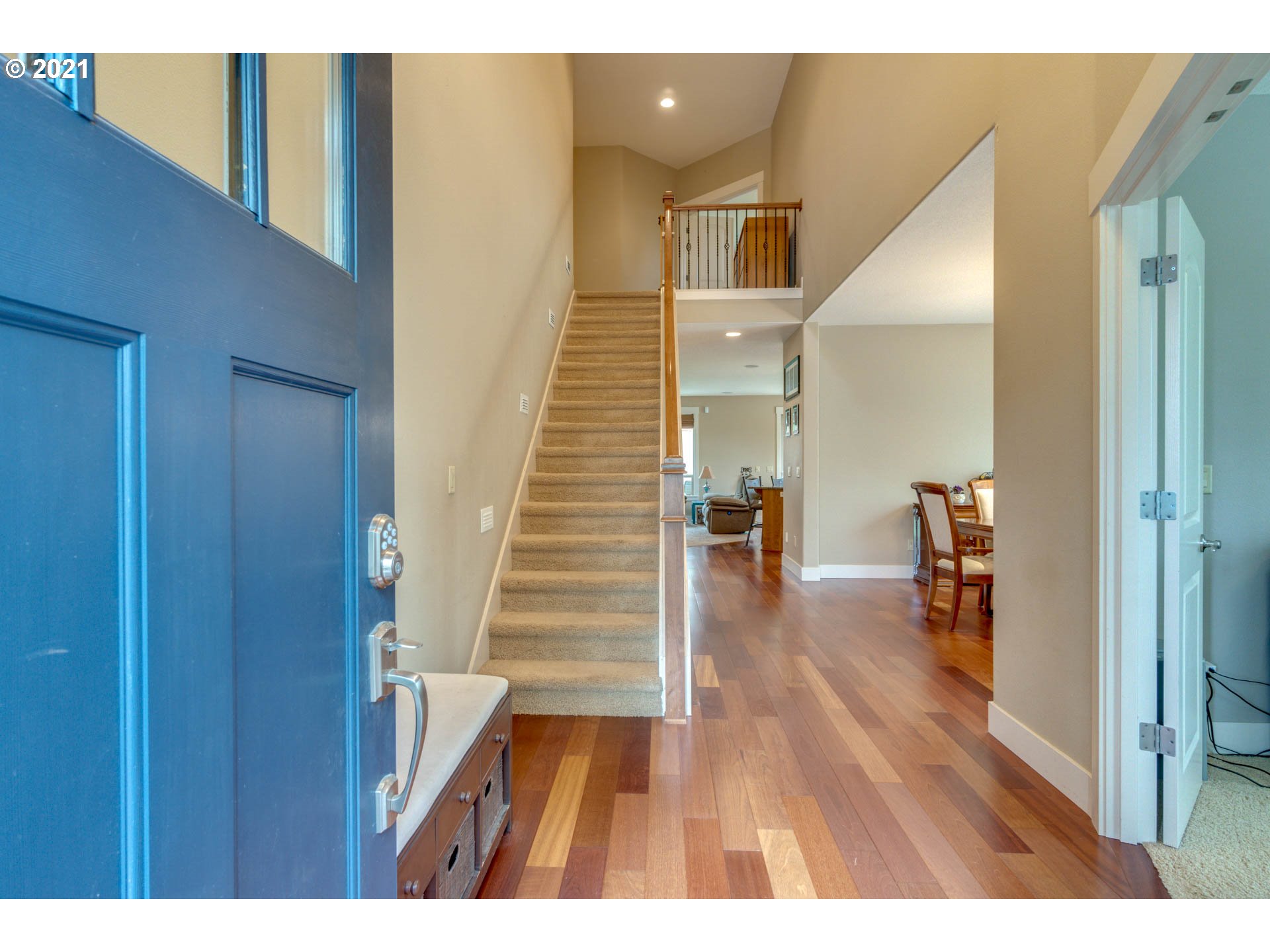 12815 Southwest Beef Bend Road Portland, OR 97224 - Photo 3 of 26 Gallery Image 3