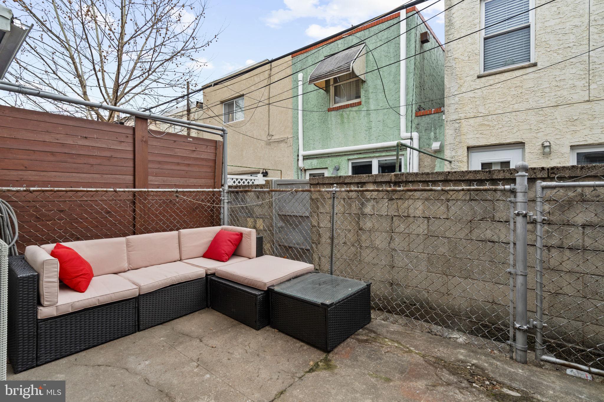 1015 Watkins Street Philadelphia, PA 19148 - Photo 31 of 45