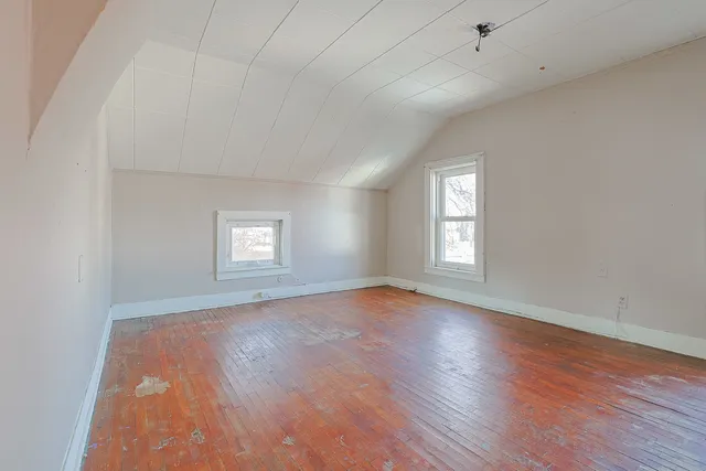 $265,000 | 1408 East Washington Street, Joliet, IL 60433