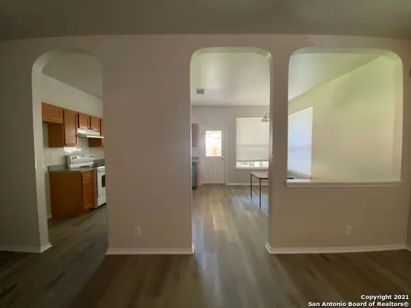 $1,895 | 15838 Drexel, San Antonio, TX 78247