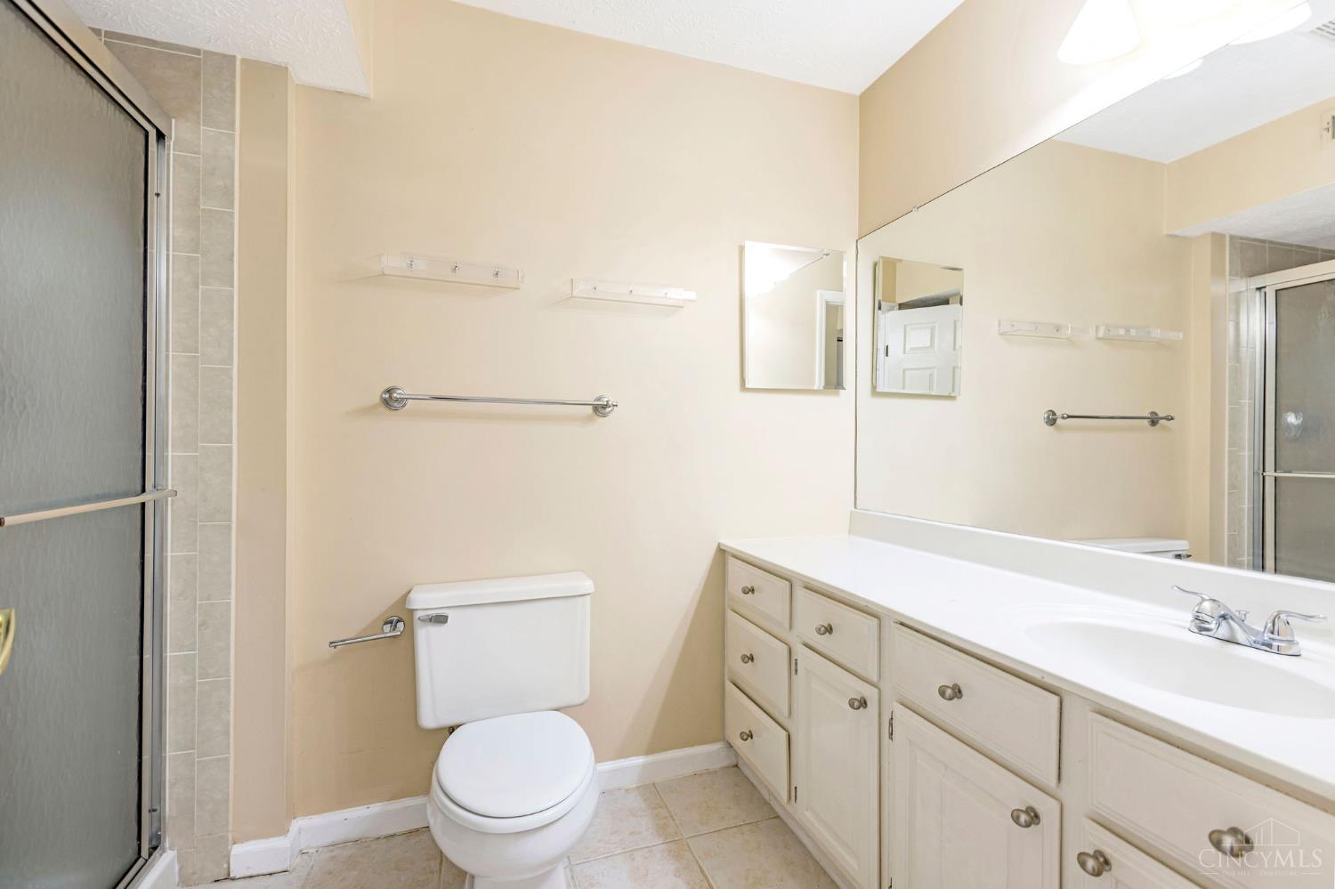 10555 Montgomery Road, Unit 77 Montgomery, OH 45242 - Photo 11 of 54