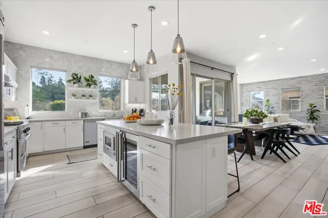 $2,100,000 | 12705 Bluff Creek Drive, Unit 1, Playa Vista, CA 90094