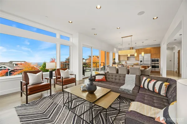 $3,460,000 | 3037 Northeast Harrison Drive, Issaquah, WA 98029