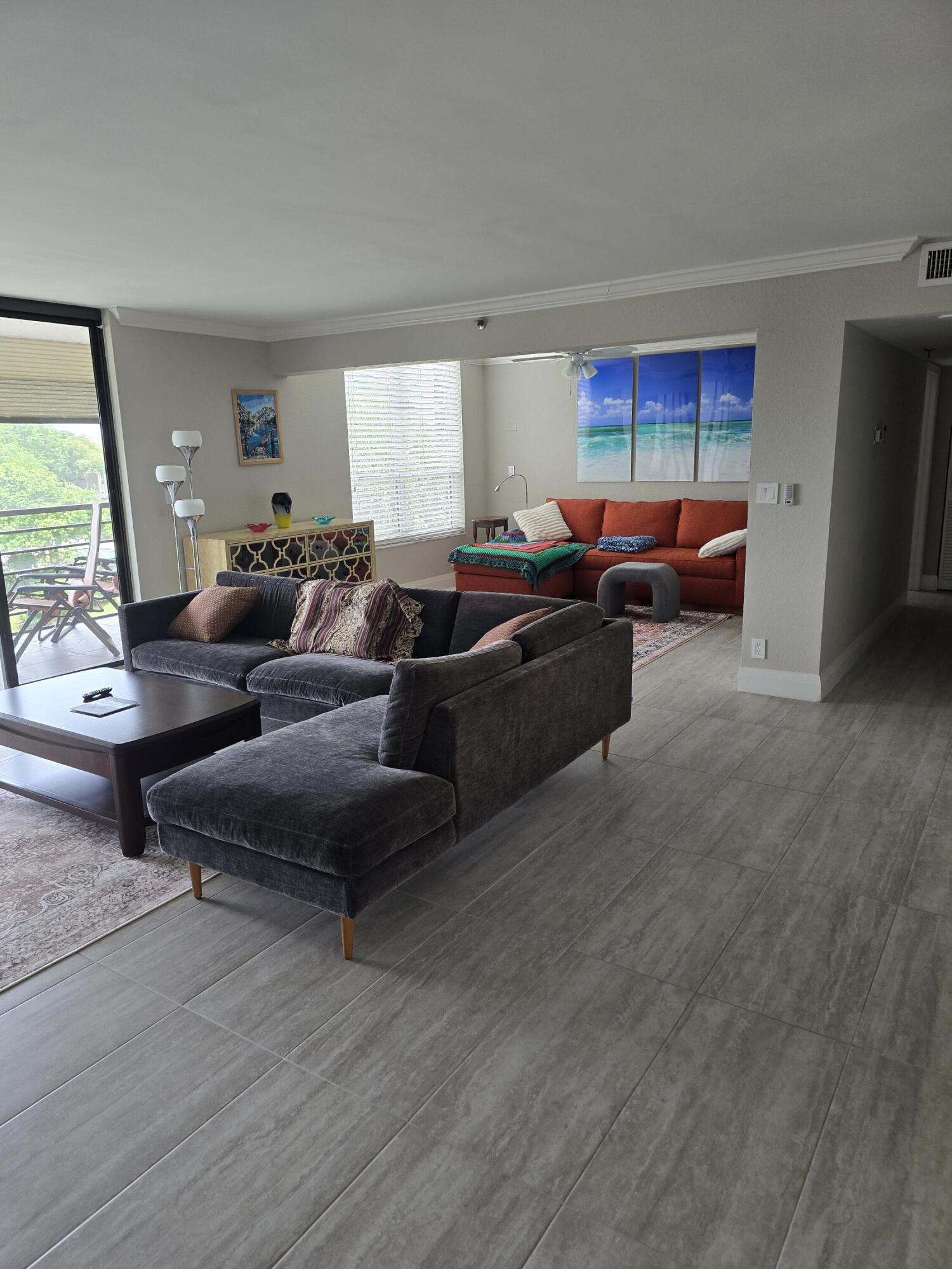 7580 Regency Lake Drive, Unit 402 Boca Raton, FL 33433 - Photo 8 of 28 1000056622