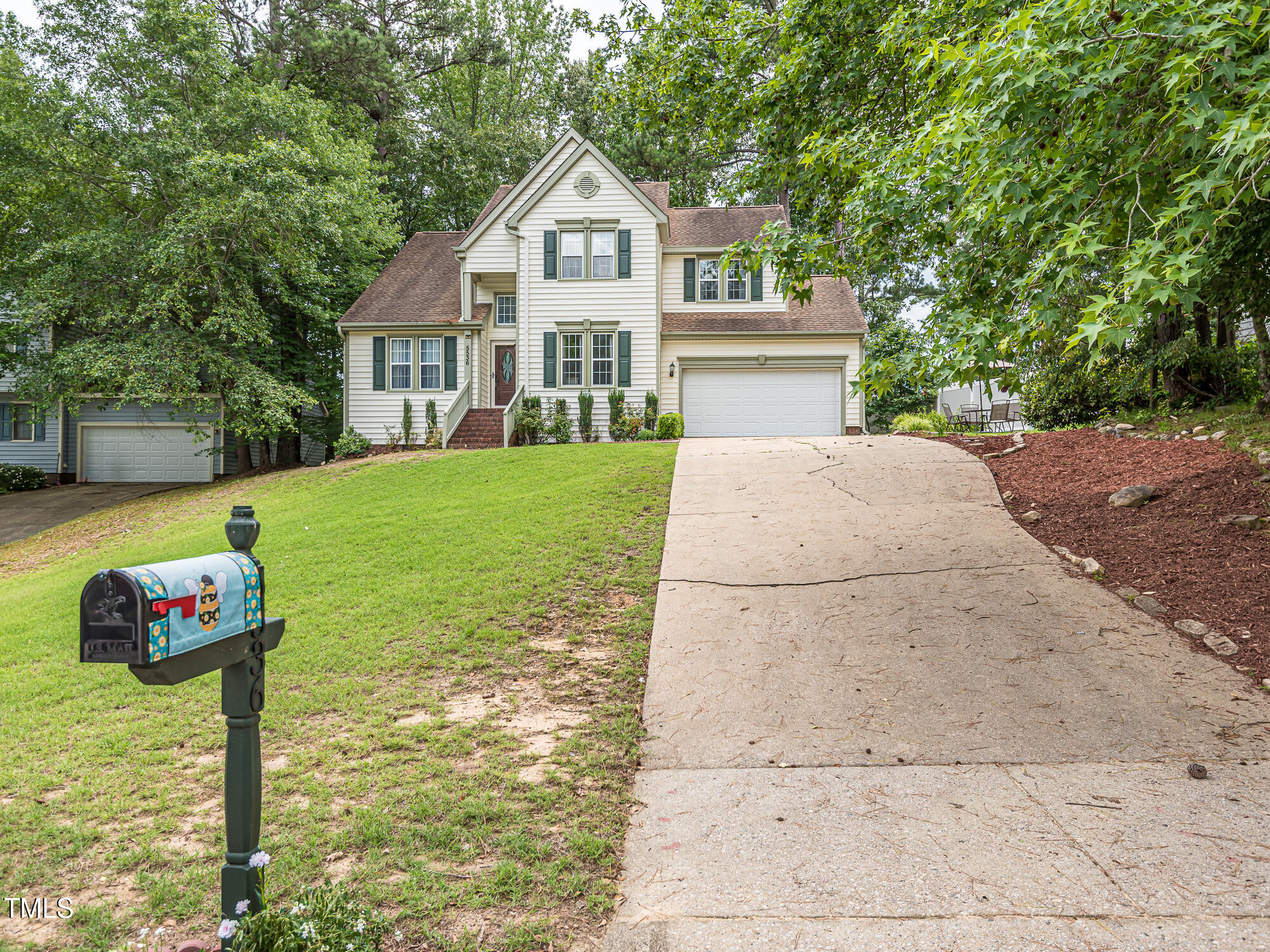 5536 Centipede Trail Raleigh, NC 27610 - Photo 40 of 42 InTrust_Realty_Lee_5536_Centipede-1085