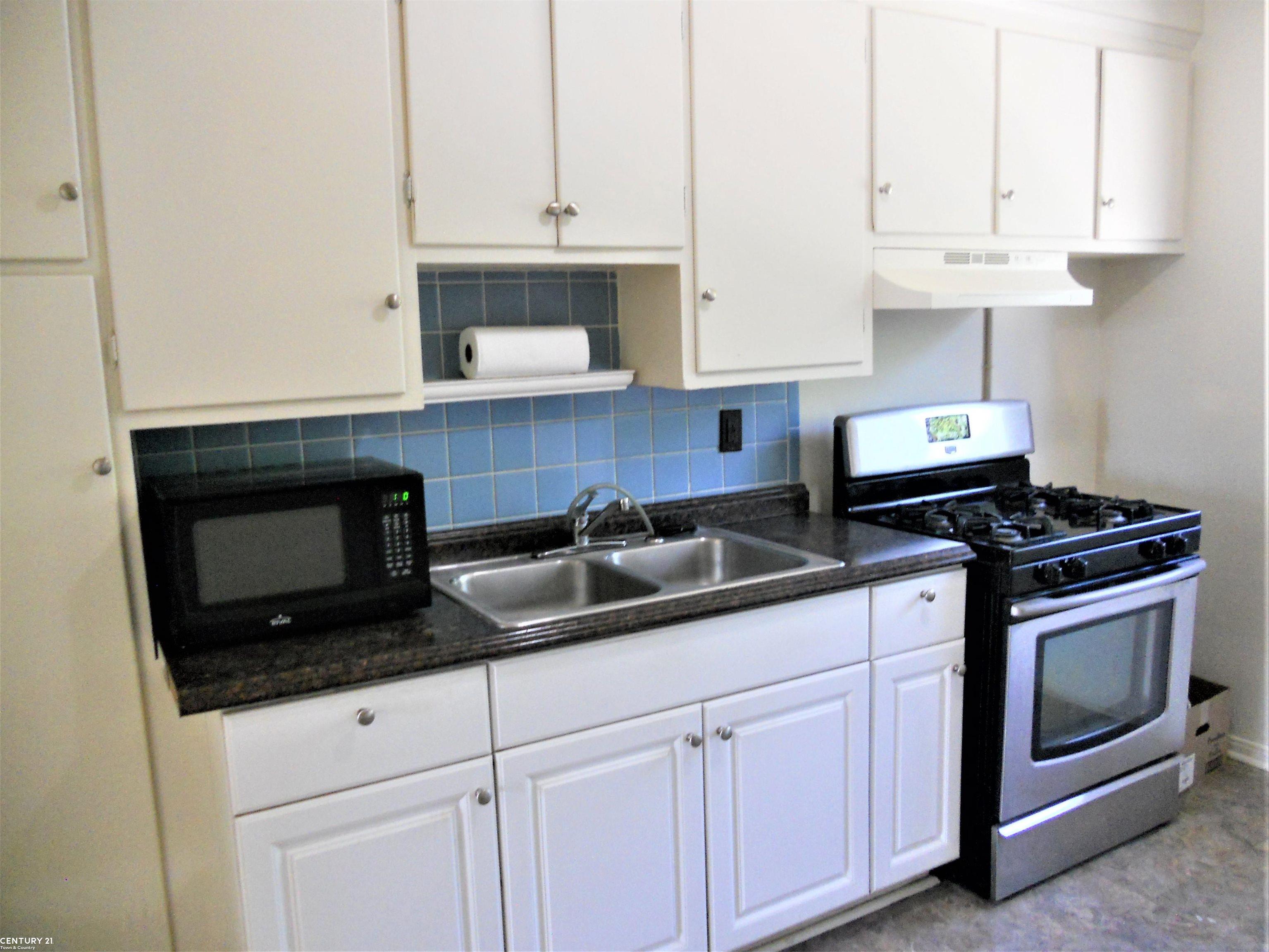 17455 East Eleven Mile Road, Unit A Roseville, MI 48066 - Photo 14 of 27