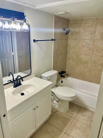 $1,650 | 8229 Kingsbrook Road, Unit 228, Houston, TX 77024