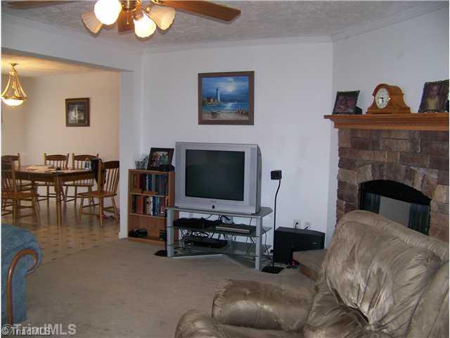401 West R Gillespie Road Dobson, NC 27017 - Photo 2 of 15 Living Room.