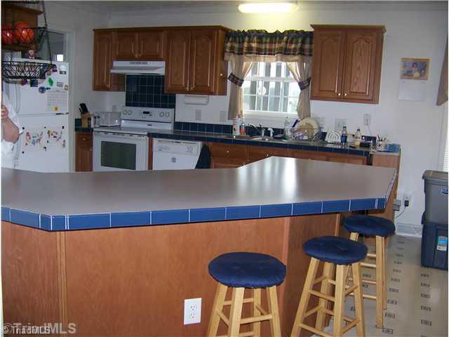 401 West R Gillespie Road Dobson, NC 27017 - Photo 4 of 15 Kitchen.