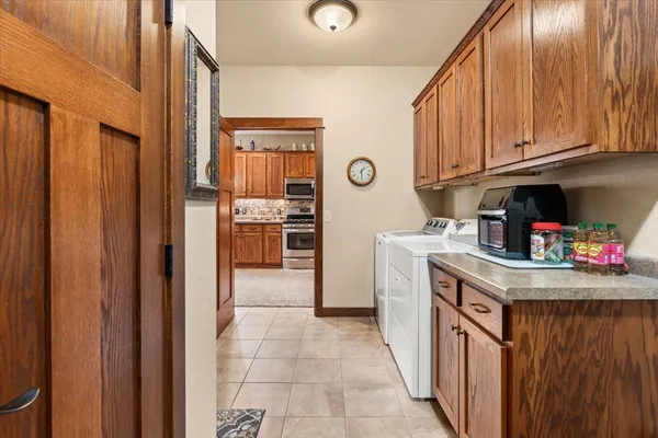 $445,000 | 1430 Woodland Way, Lake City, MN 55041