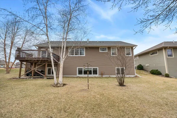 $445,000 | 1430 Woodland Way, Lake City, MN 55041