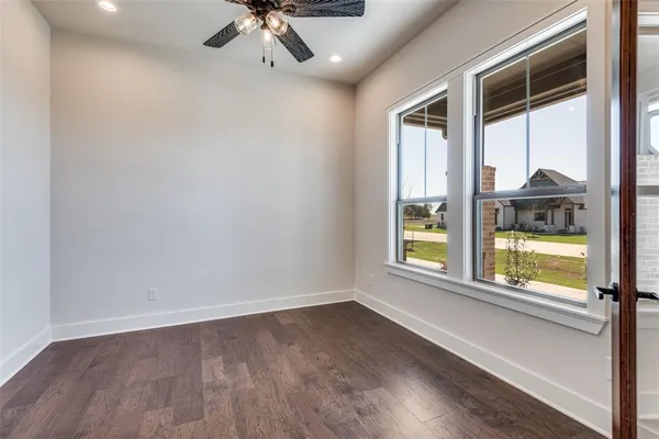 $711,680 | 815 Evergreen Way, Nevada, TX 75173