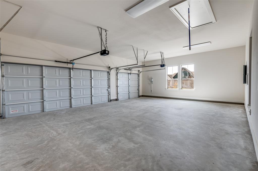815 Evergreen Way Nevada, TX 75173 - Photo 32 of 38 a view of a garage