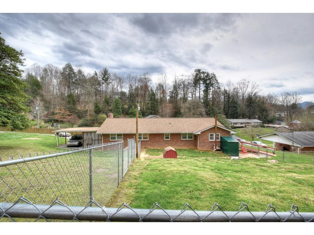 715 Grove Avenue Erwin, TN 37650 - Photo 29 of 31 Photo 29