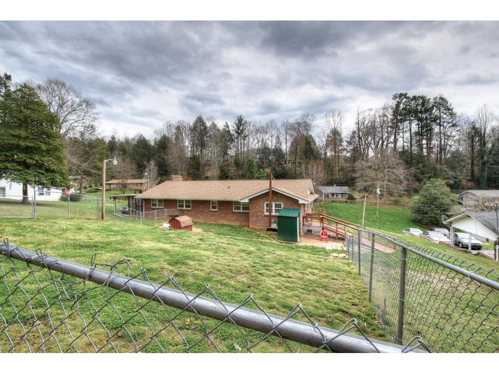 715 Grove Avenue Erwin, TN 37650 - Photo 30 of 31 Photo 30