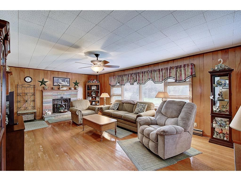 715 Grove Avenue Erwin, TN 37650 - Photo 7 of 31 Photo 7