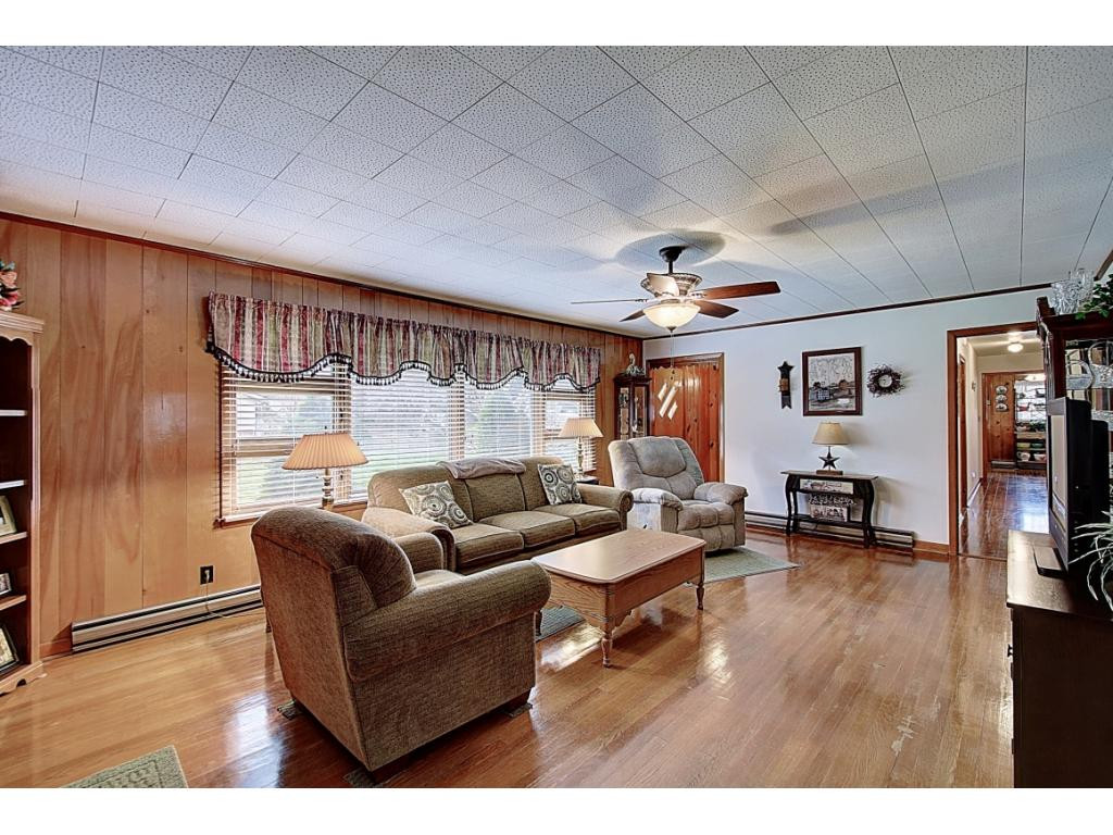 715 Grove Avenue Erwin, TN 37650 - Photo 8 of 31 Photo 8