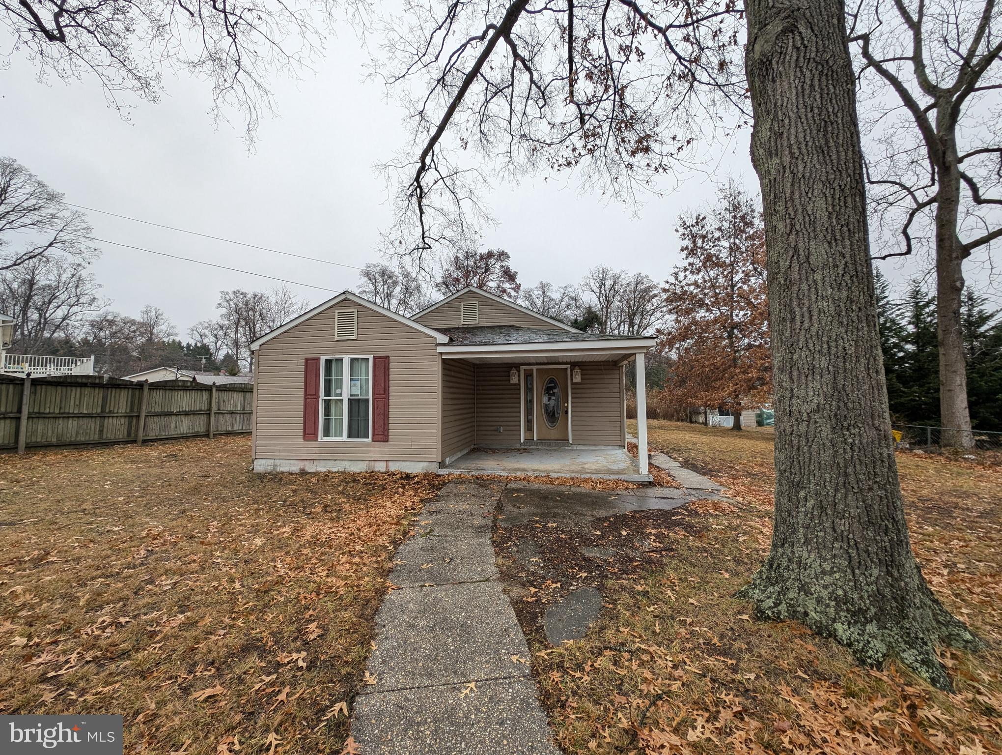 219 Circle Road Pasadena, MD 21122 - Photo 1 of 14 Gallery Image 1