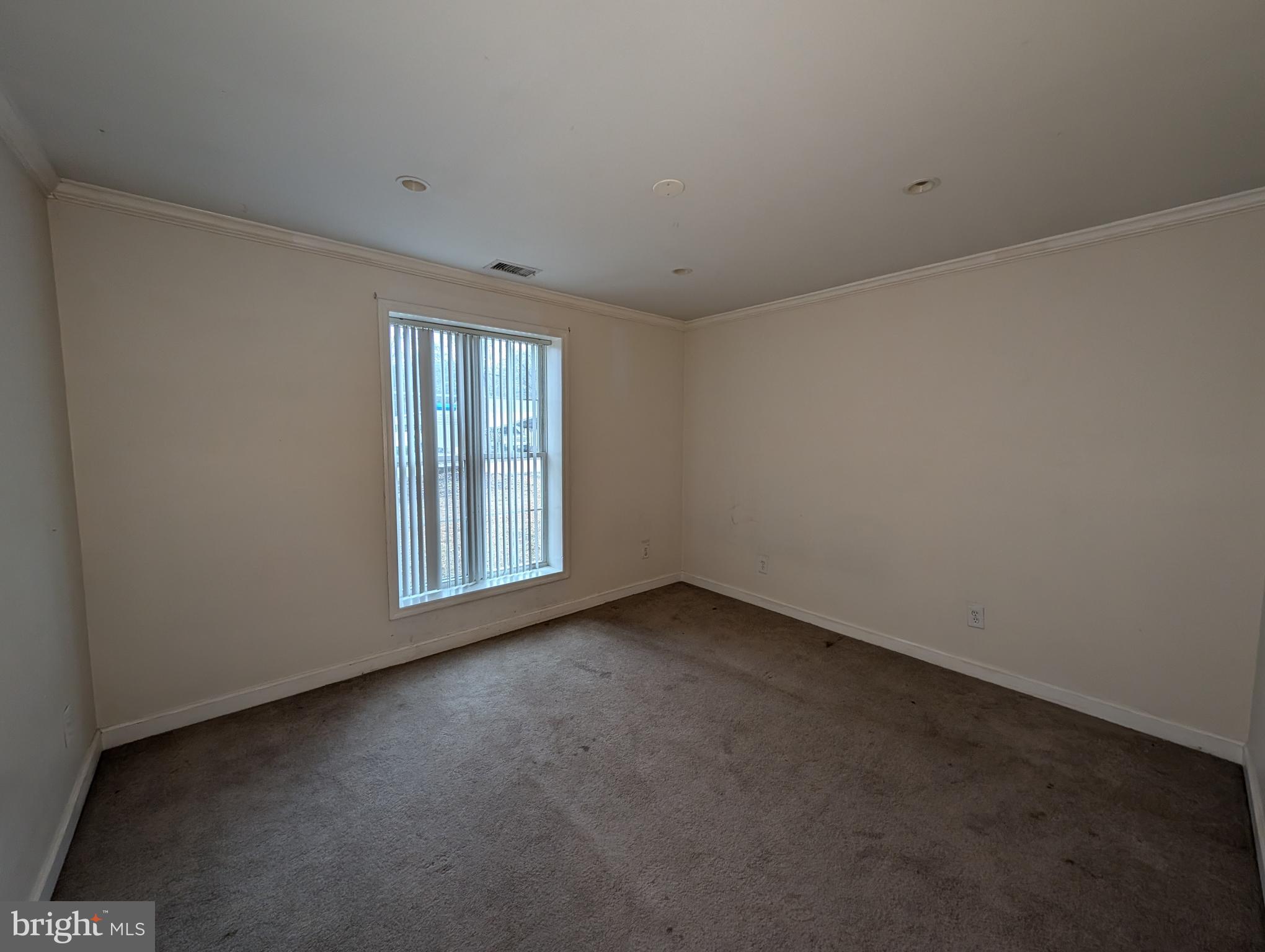 219 Circle Road Pasadena, MD 21122 - Photo 8 of 14 Gallery Image 8