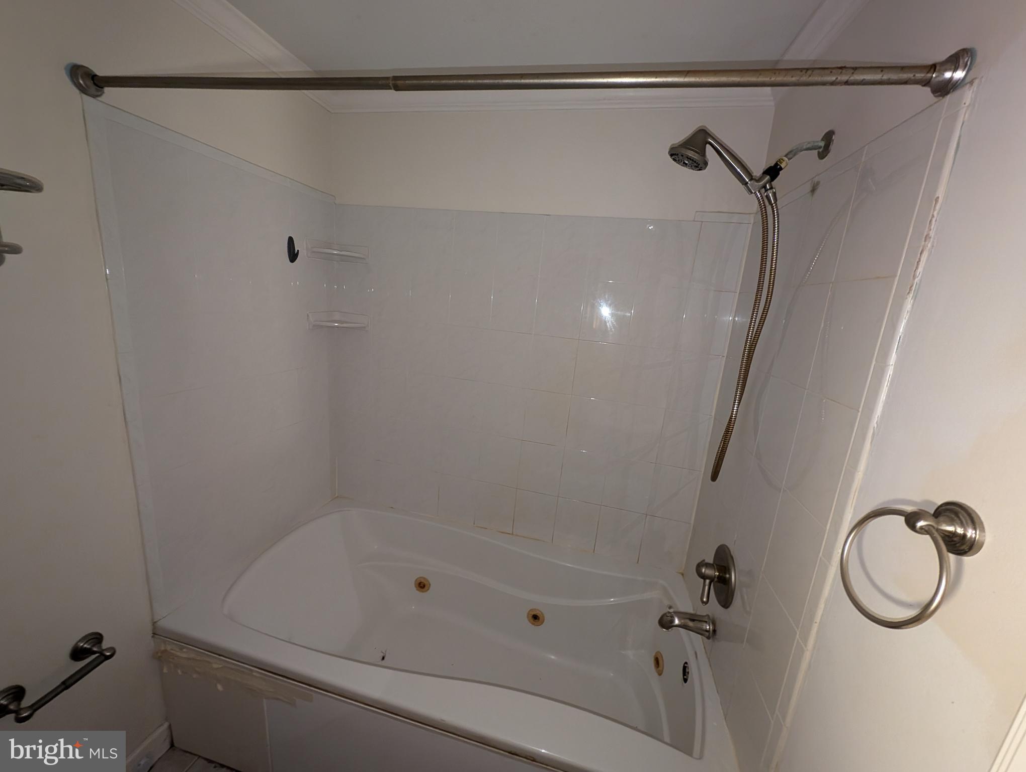 219 Circle Road Pasadena, MD 21122 - Photo 10 of 14 Gallery Image 10