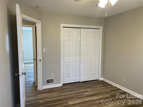 $1,150 | 118 Ross Street, Unit B2, Morganton, NC 28655