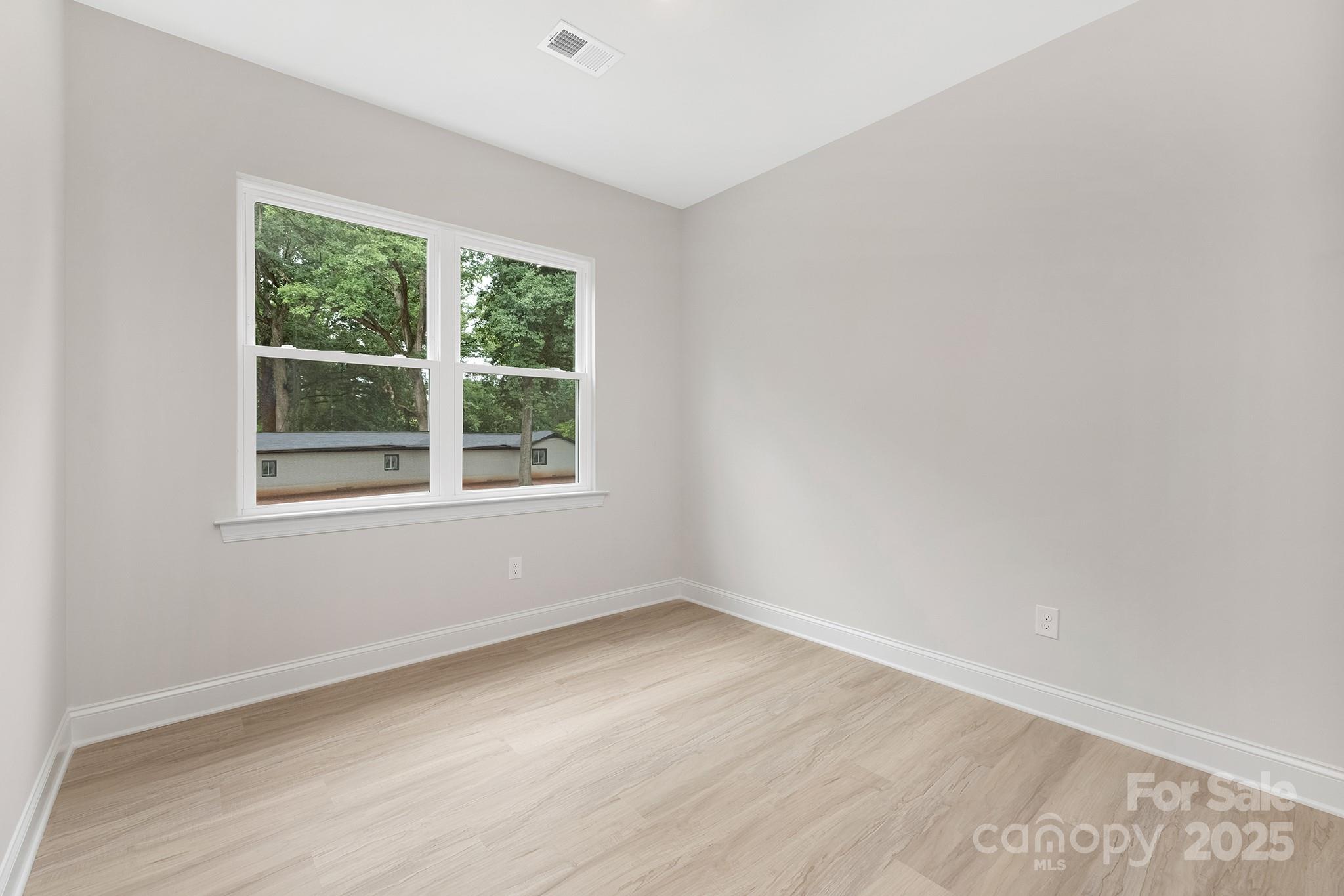 4015 Oakdale Road Charlotte, NC 28216 - Photo 19 of 21