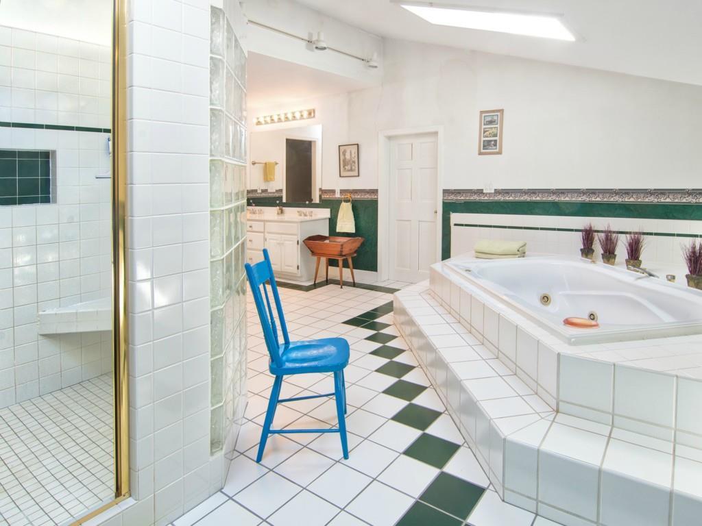13 South Crane Lane Rome, ME 04963 - Photo 21 of 29 Master Bath/Spa.