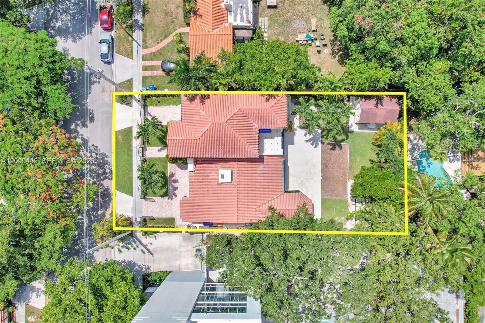244 Southwest 28th Road Miami, FL 33129 - Photo 3 of 70 Gallery Image 3